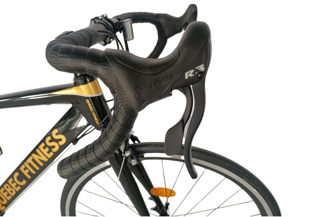 Lightweight 700C road bicycle for speed